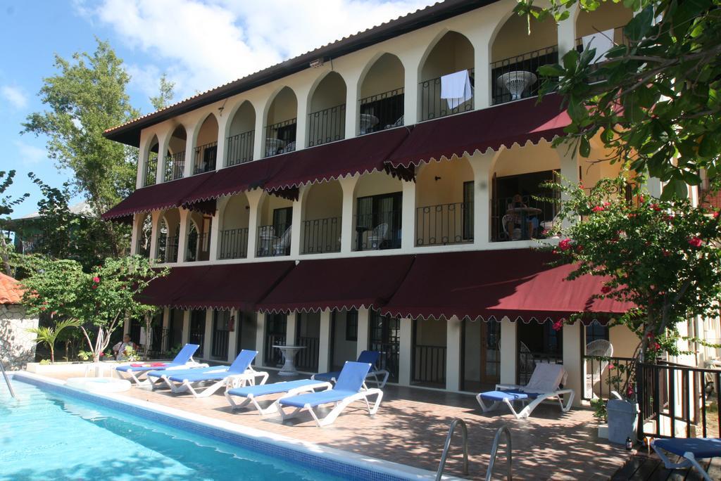 Hotel Le Mirage (Adults Only) Negril Exterior foto